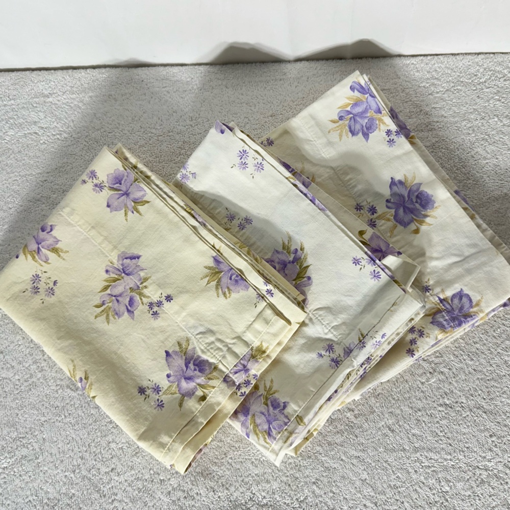 Vintage Matching Cream Purple Floral Pillowcases X3